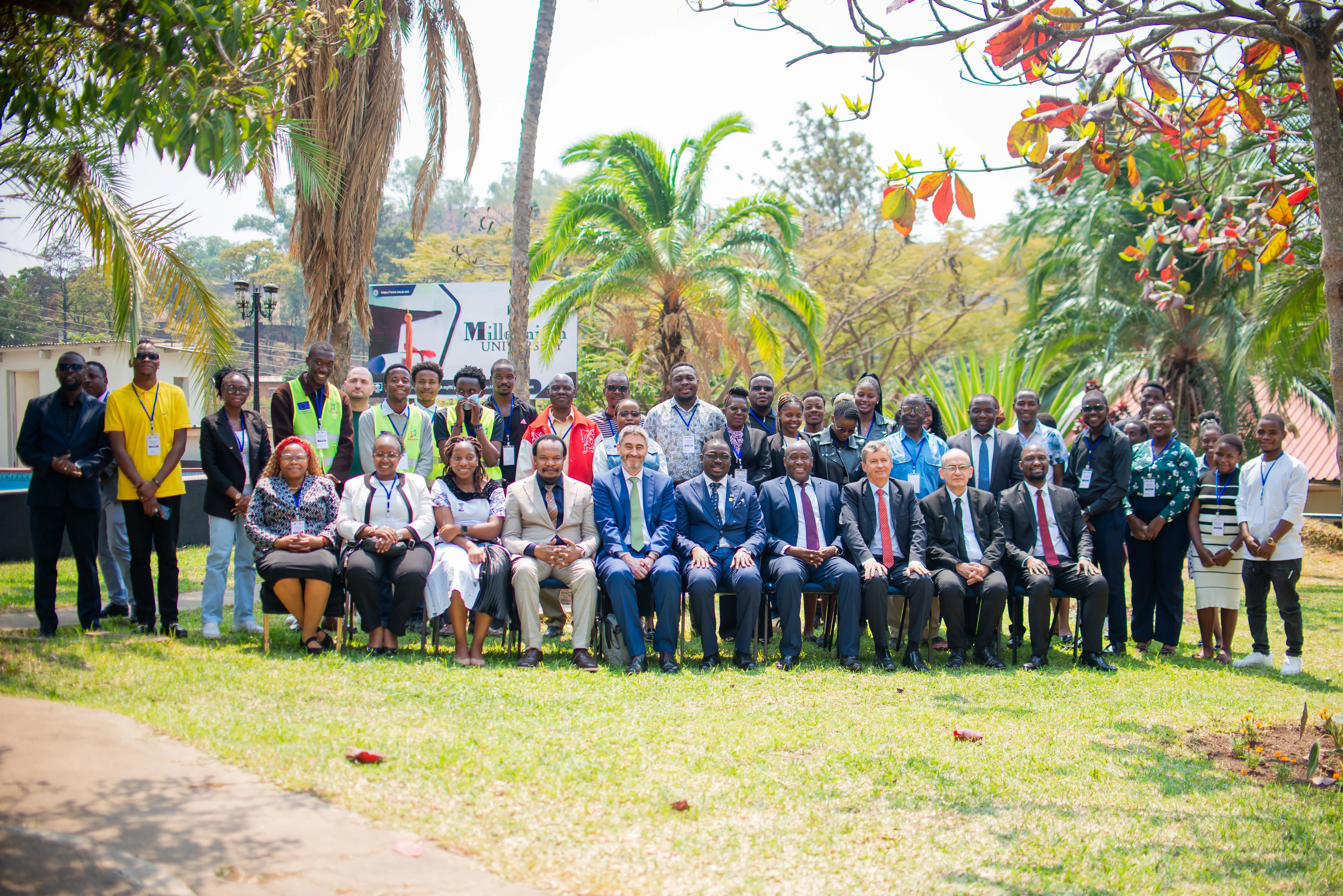 A picture of all showcasing event attendees